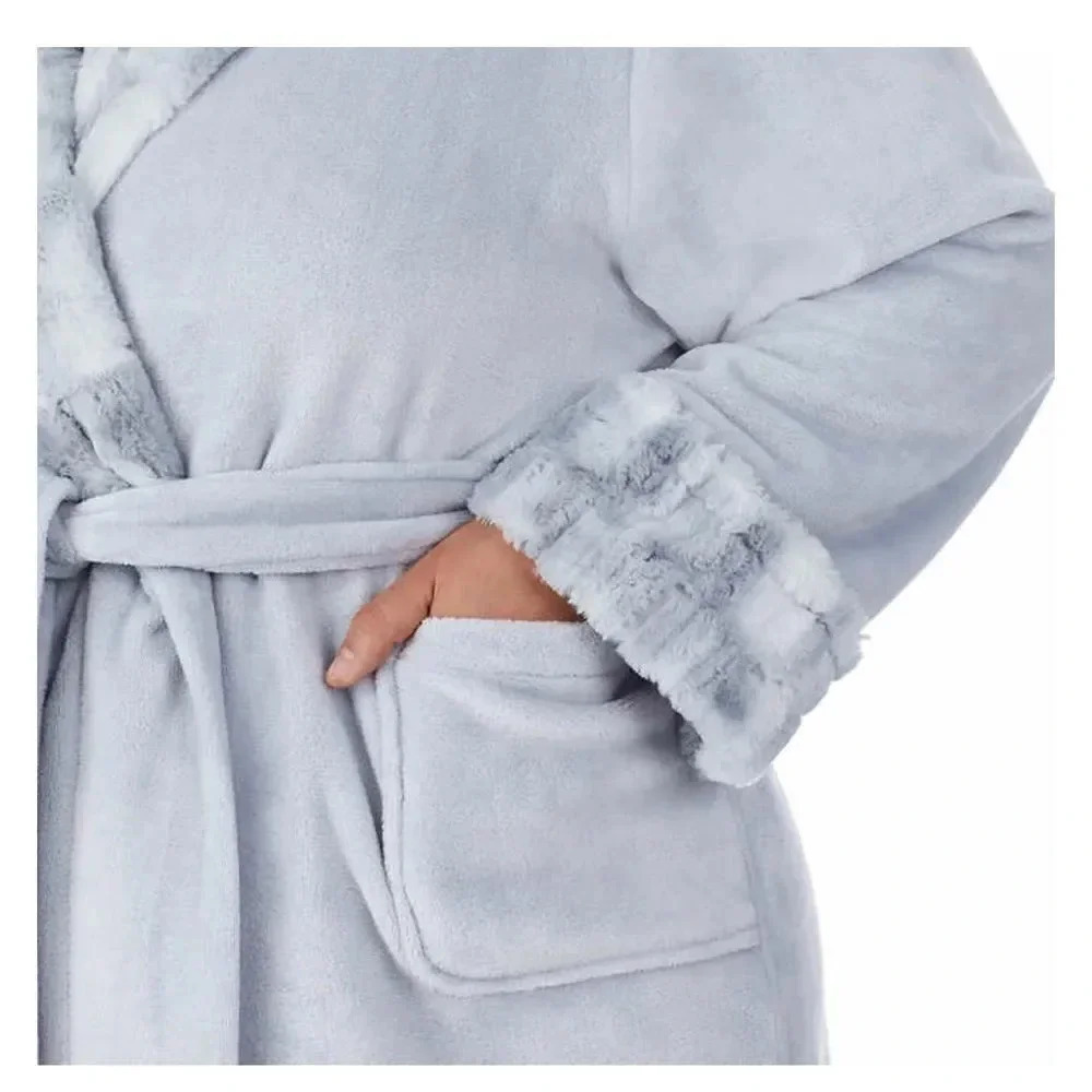 🔥🔥 Carole Hochman Ladies' Plush Robe - Blue 2X - Picture 4 of 5